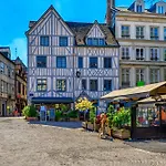 Le Lauroise Magnifique F2 Place Des Carmes Apartamento *