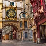 Le Lauroise Magnifique F2 Place Des Carmes * Rouen