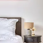 Le Lauroise Magnifique F2 Place Des Carmes * Ruão