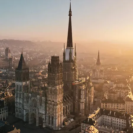 Le Lauroise Magnifique F2 Place Des Carmes Appartamento *