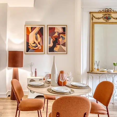 Le Lauroise Magnifique F2 Place Des Carmes *