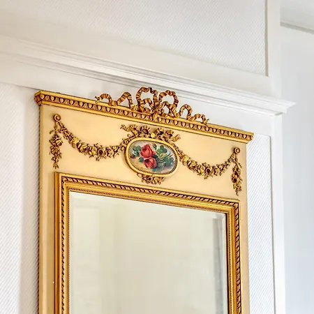 Le Lauroise Magnifique F2 Place Des Carmes Appartement
