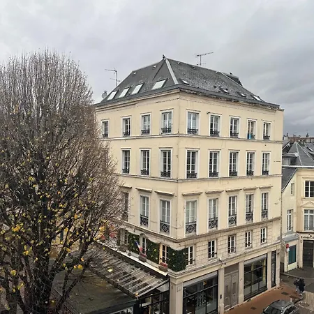 Le Lauroise Magnifique F2 Place Des Carmes Appartement