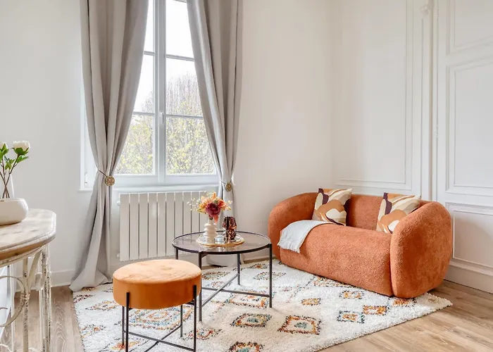 Le Lauroise Magnifique F2 Place Des Carmes *