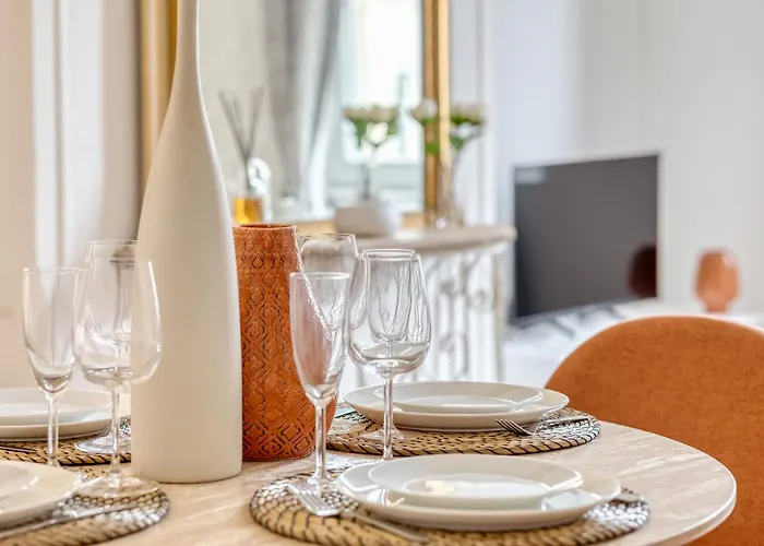 Le Lauroise Magnifique F2 Place Des Carmes * Rouen