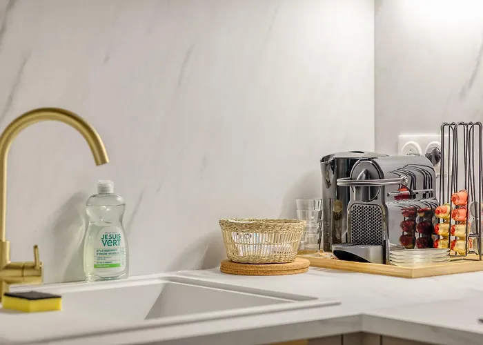 Le Lauroise Magnifique F2 Place Des Carmes Apartmán